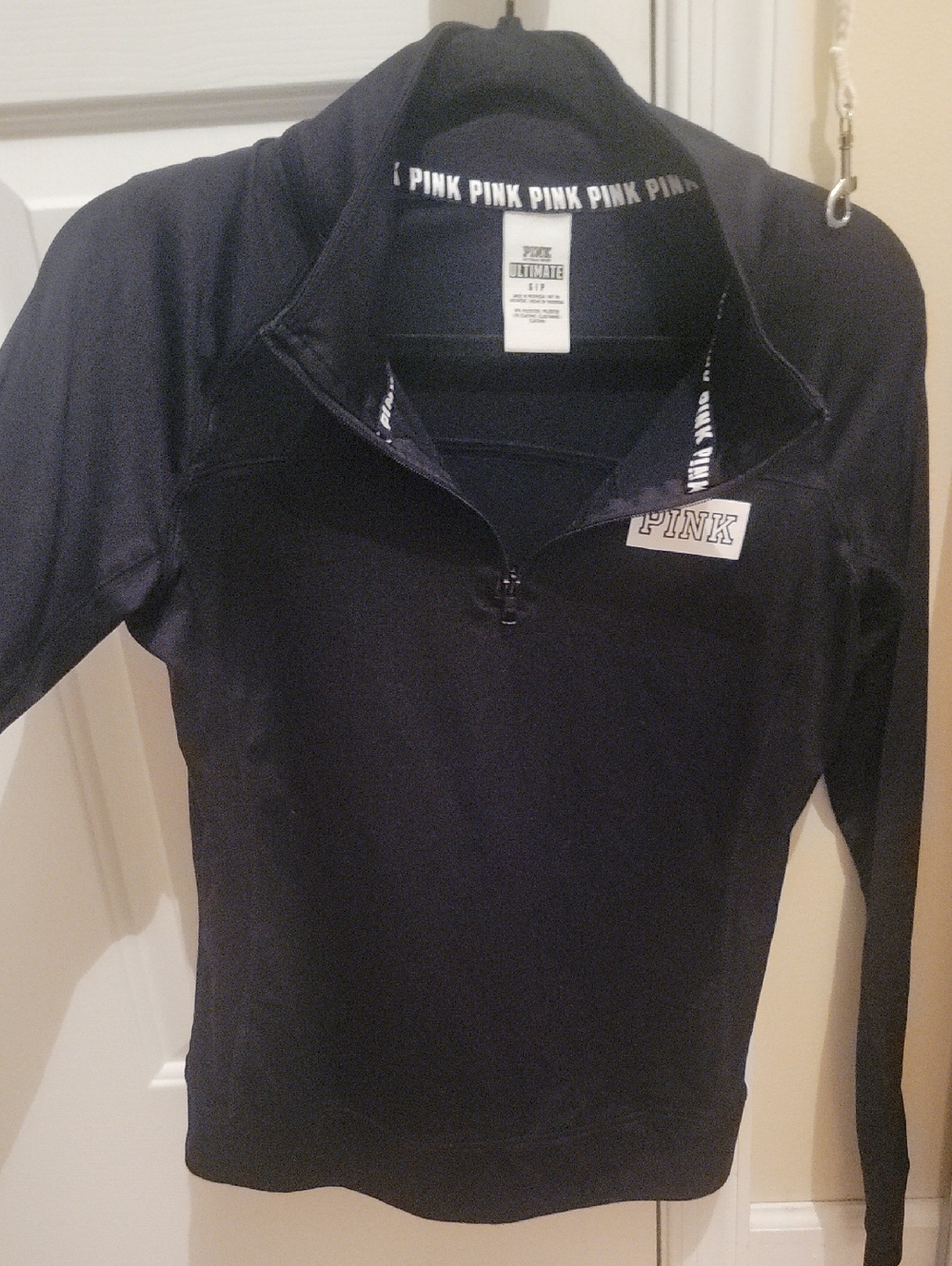 Victoria's Secret Pink. Black Ultimate Top. Size Small. Like New!!! - Picture 5 of 7
